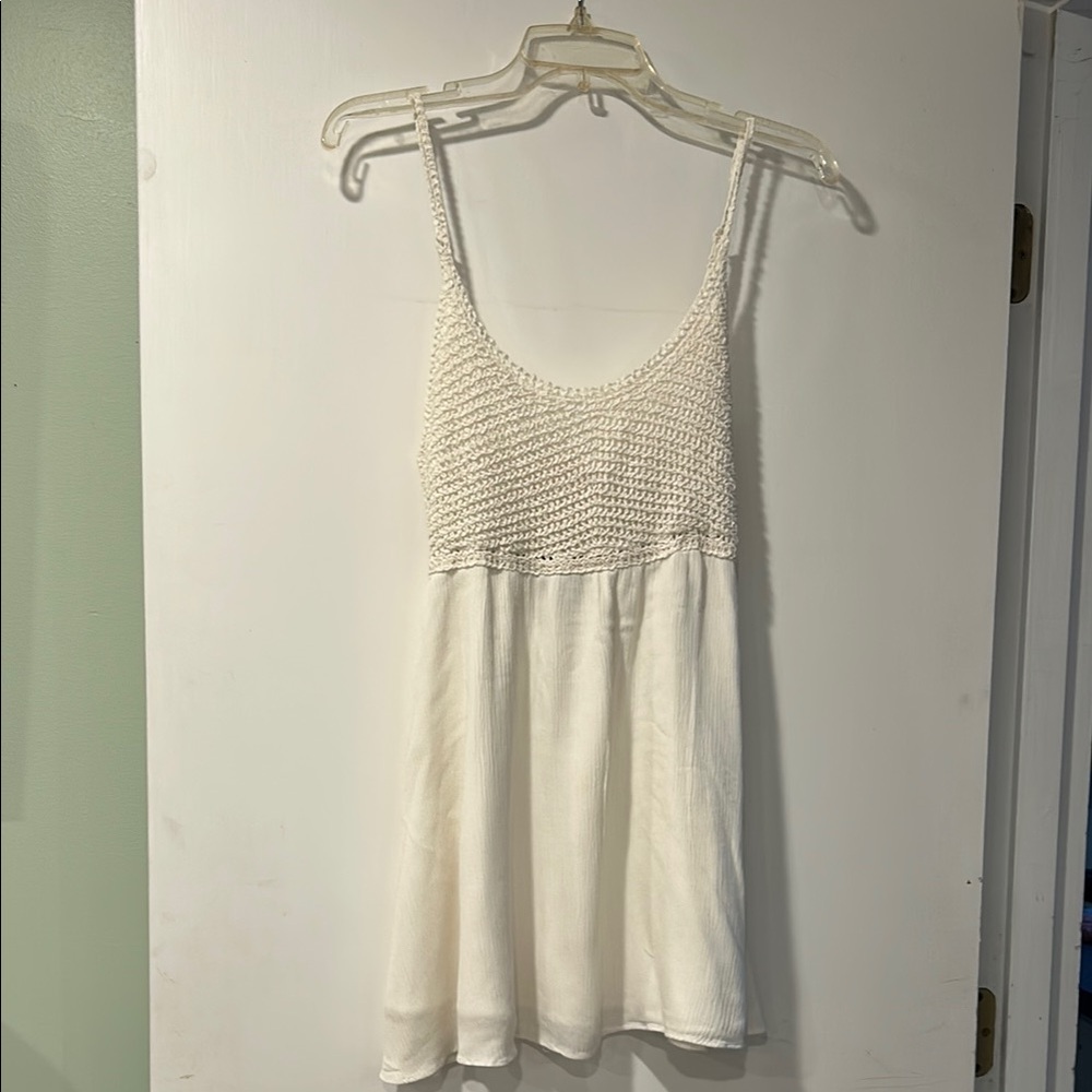House of Three white girl's dress size XS spaghetti strap and crochet top Lined